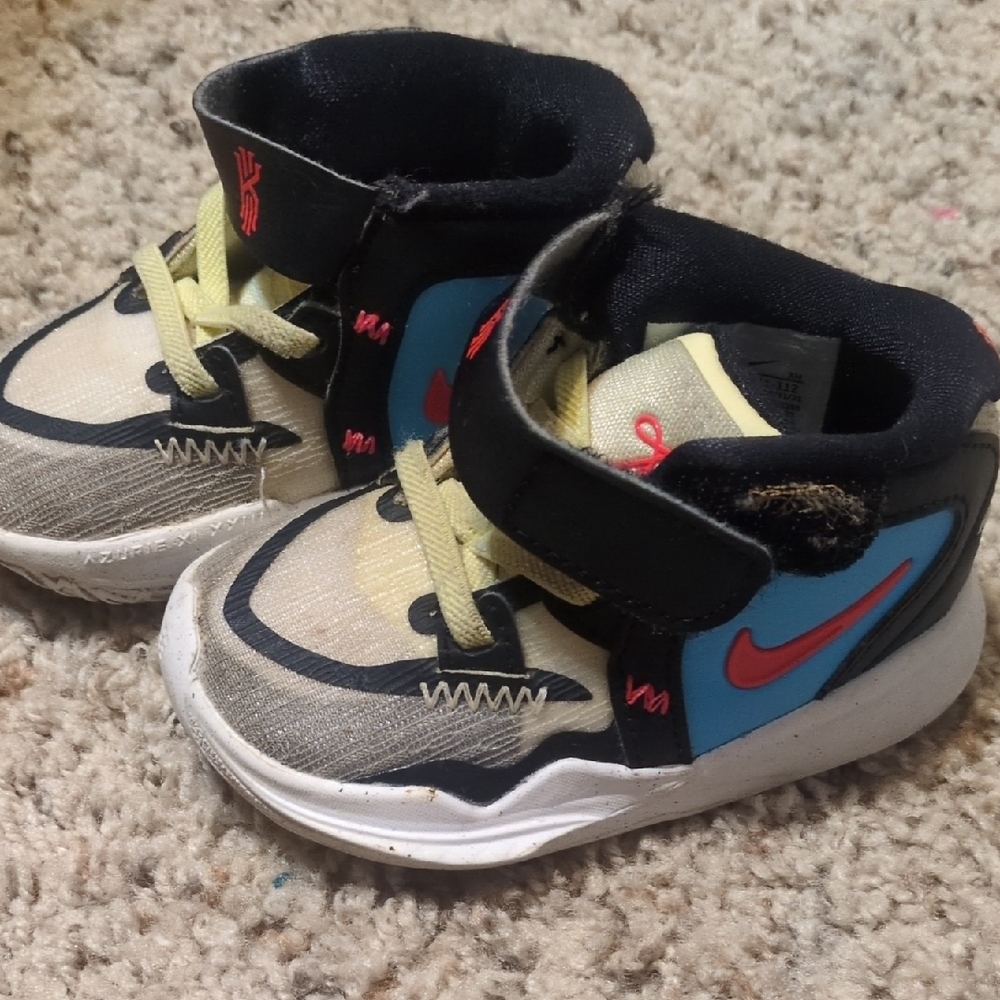 Nike Kids Multicolor Sneakers
